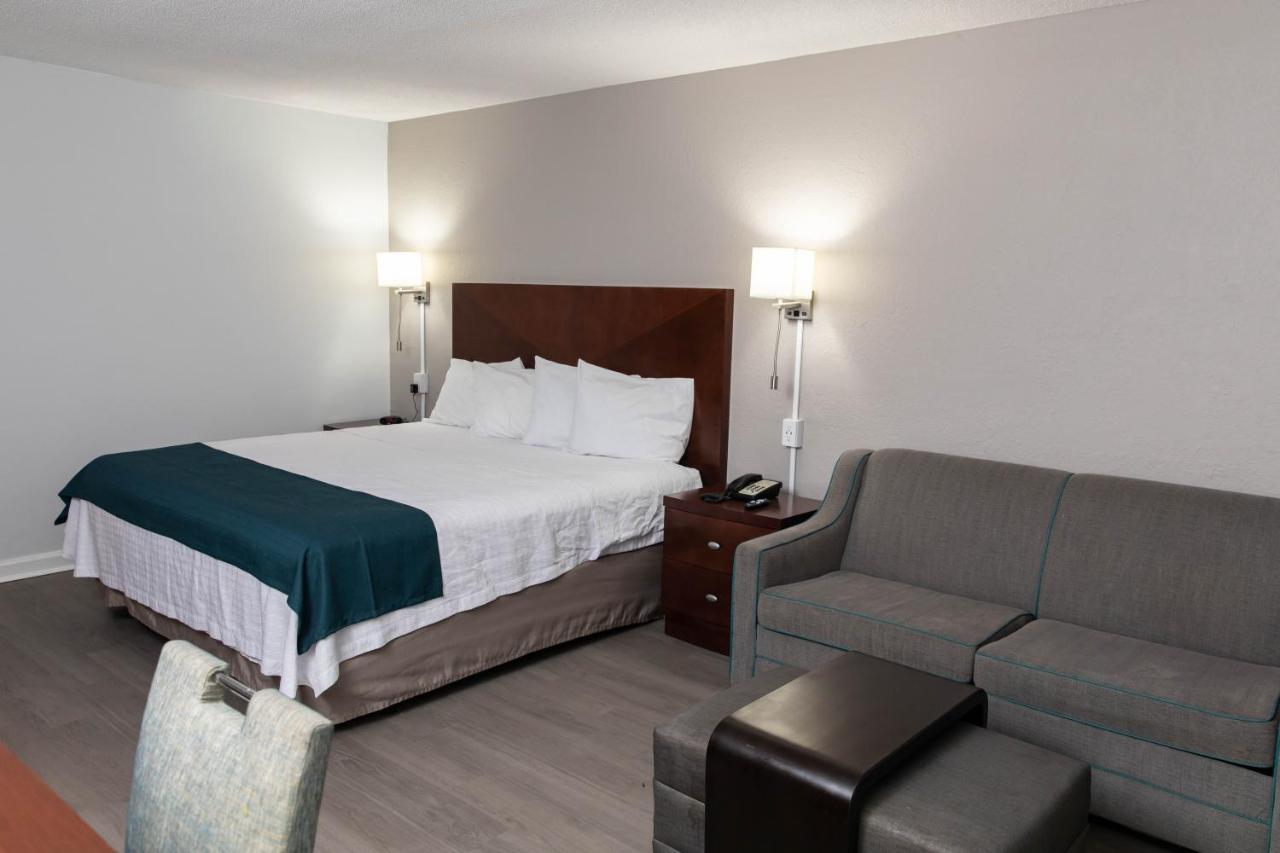 6 Ocala, Fl Hotel 2*