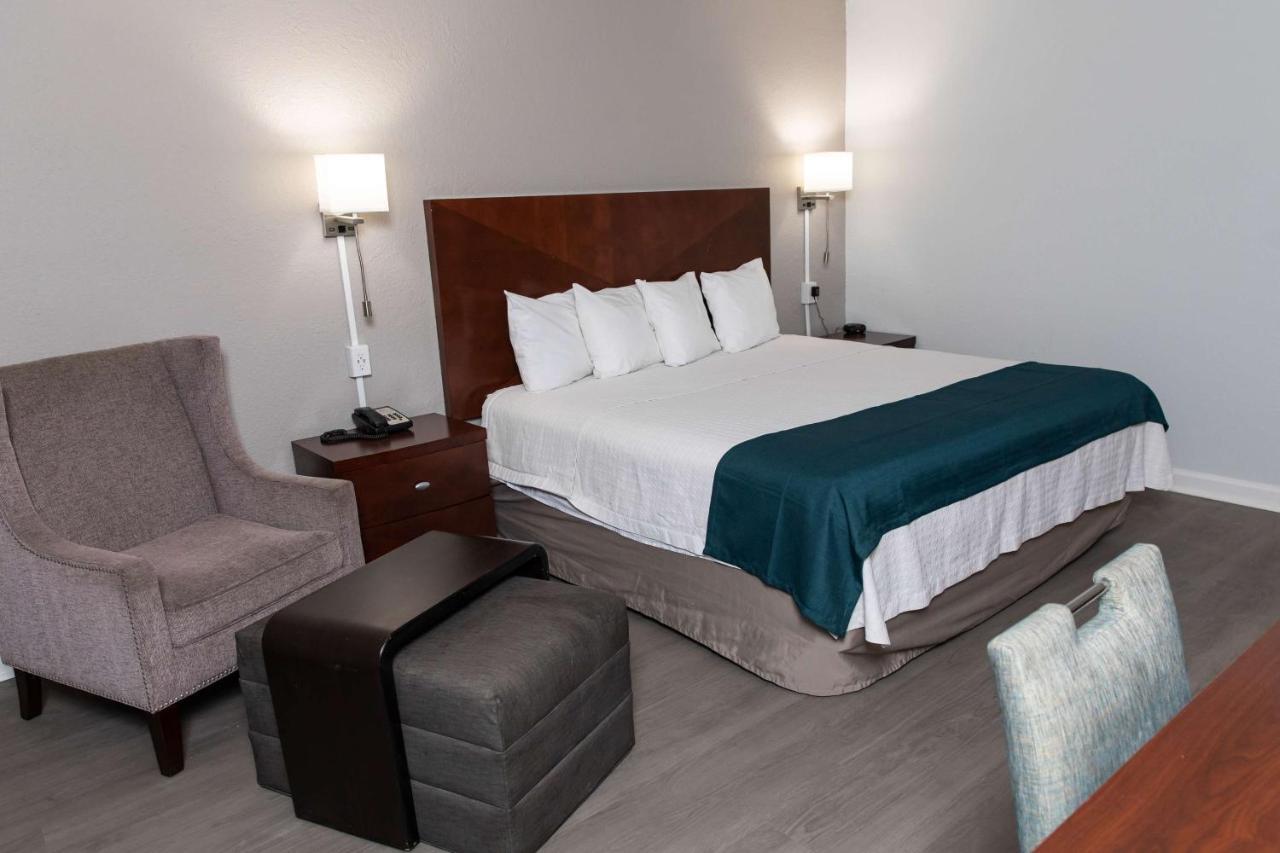 6 Ocala, Fl Hotel